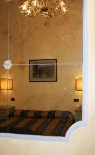 Residenza Ae Ostreghe Venice 2*,